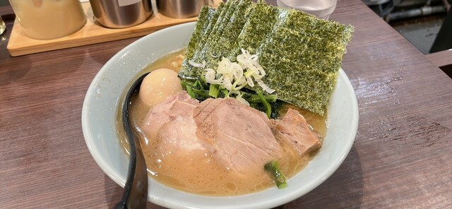 横浜家系らーめん侍 渋谷本店的實拍高清圖