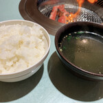 鶴橋ホルモン本舗 駅前店的實拍圖
