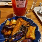 24時間 餃子酒場 目黒店的实拍图