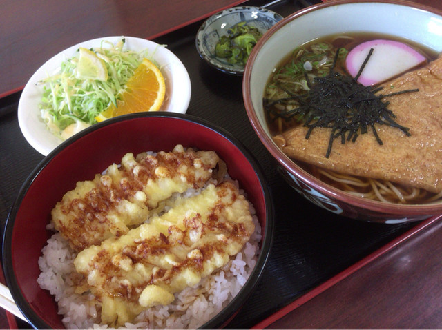 磯屋的实拍高清图
