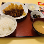 大衆酒場 中津食堂的实拍图