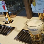 TSUTAYA BOOKSTORE SHARE LOUNGE MARUNOUCHI的实拍图