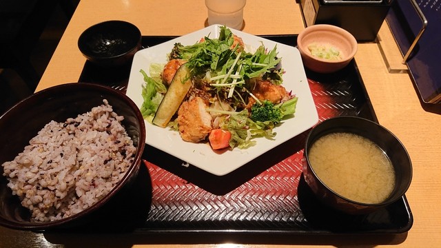大戸屋 赤羽駅東口店的實拍高清圖