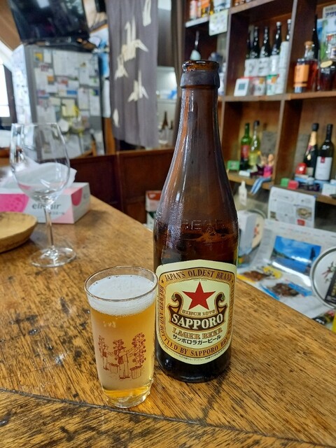 立ち飲み酒場 石川源蔵商店的实拍高清图