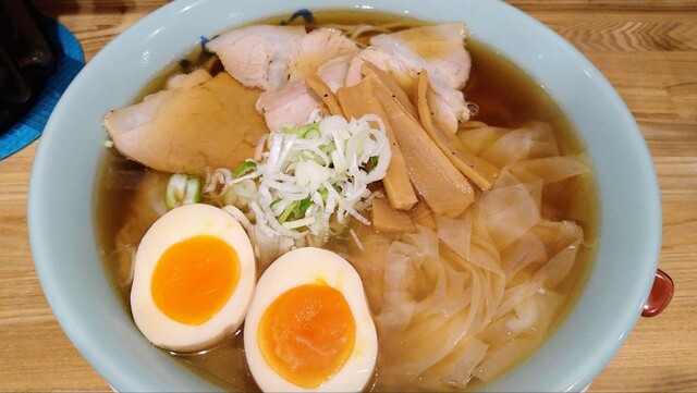 ワンタンメンの満月 三鷹店的实拍高清图