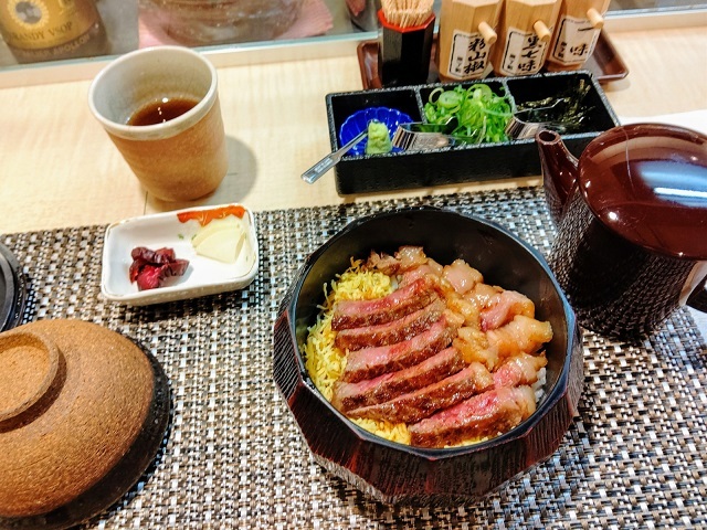肉まぶし専門店 稀的实拍高清图