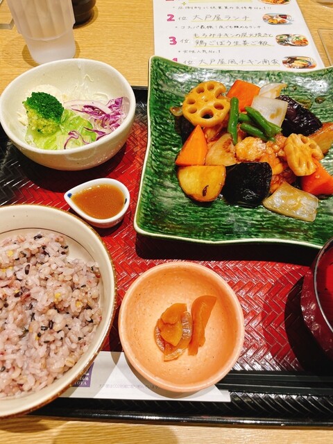 大戸屋 ニッセイ札幌ビル店的實拍高清圖