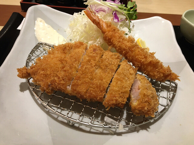 とんかつKYK ナンバ店的实拍高清图