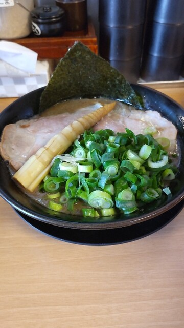 濃厚らーめん 驚麺屋的实拍高清图