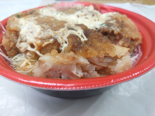 メガ盛り マンモス弁当 西中島南方店的實拍高清圖