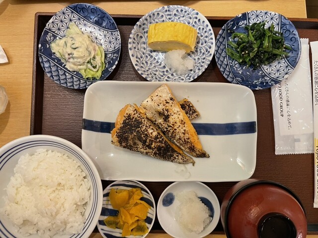焼魚定食と釜戸ごはん 梅田食堂的實拍高清圖