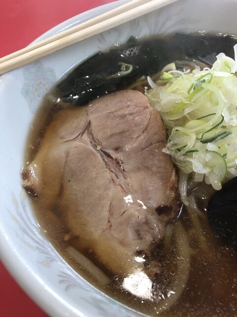 らーめん中華 済済的实拍高清图