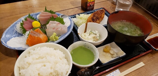 磯丸水産 池袋サンシャイン通り店的实拍高清图