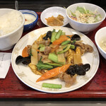 新中華 三食四季的實拍圖