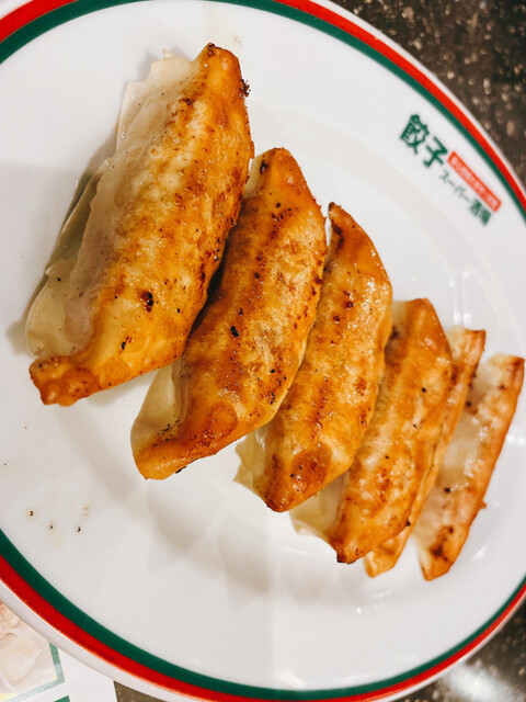 recommendations image for 餃子スーパー酒場 博多中洲店