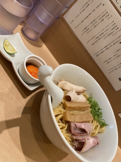らぁ麺 はやし田 赤羽店的实拍高清图