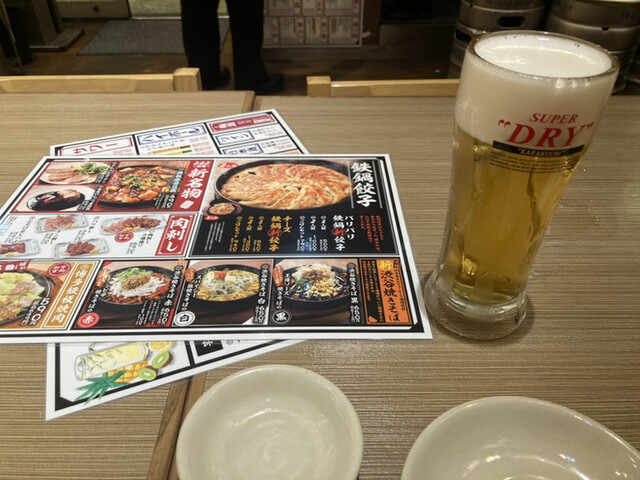 格安ビールと鉄鍋餃子 3・6・5酒場 町田駅前店的實拍高清圖