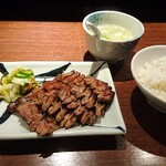 牛たん焼き 仙台 辺見 札幌ポールタウン店的實拍圖