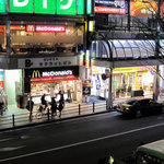 マクドナルド 北千住西口店的實拍圖