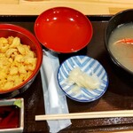 うに丼専科 うにどころ的实拍图