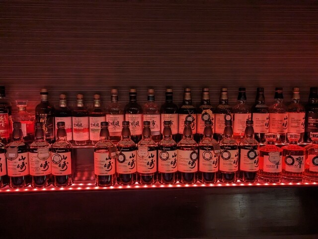 BAR ライオン的實拍高清圖