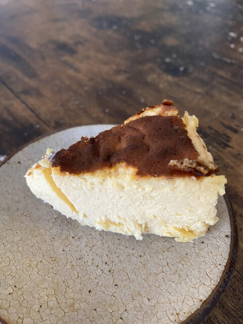 recommendations image for BASQUE CHEESE CAKE ENRIKE