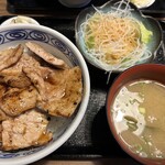 炭火焼豚丼 七凛茶屋坊ず的实拍图