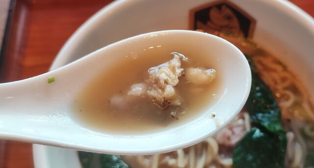 真鯛らーめん 麺魚 秋葉原UDX秋葉原拉麺劇場店的实拍高清图