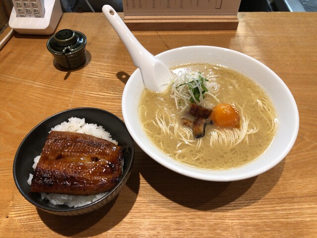 山田の鰻的實拍高清圖