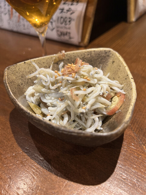 recommendations image for wine stand SAMI