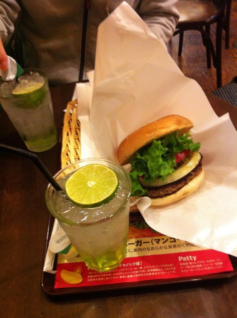 フレッシュネスバーガー 白山駅前店的實拍高清圖