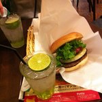 フレッシュネスバーガー 白山駅前店的實拍圖