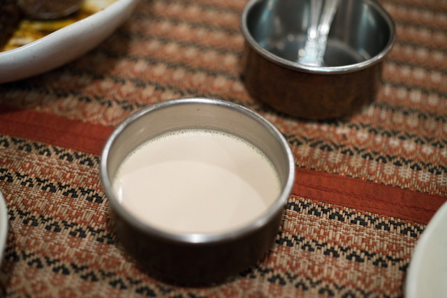 ベンガル料理プージャー的实拍高清图