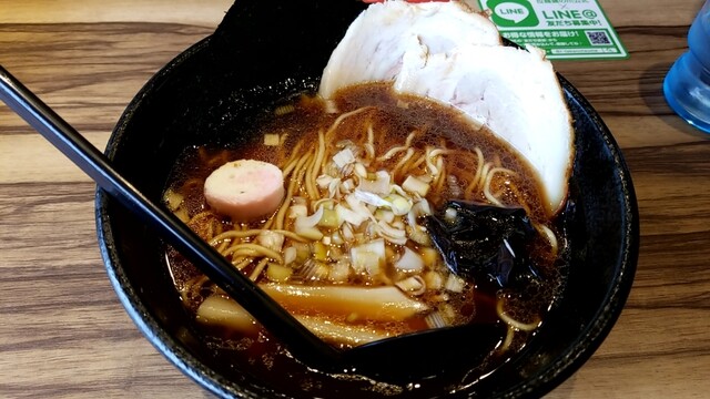 らーめん鷹の爪 アルティモール東神楽店的实拍高清图