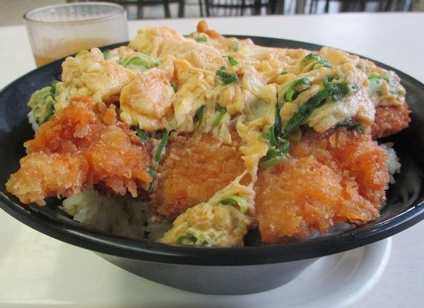 大阪工業大学 中央食堂的實拍圖