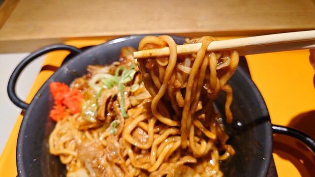 焼きそばとハイボール パック 京都タワーサンド店的实拍高清图