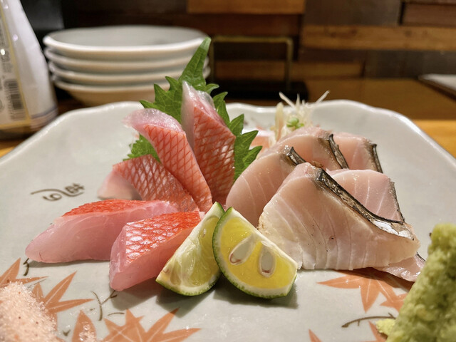 魚まみれ 眞吉 原宿店的實拍高清圖