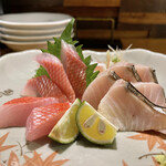 魚まみれ 眞吉 原宿店的實拍圖