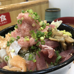 銀八丼 東大赤門前店的实拍图