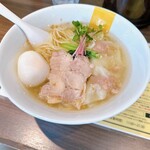 塩生姜らー麺専門店 MANNISH 淡路町本店的實拍圖