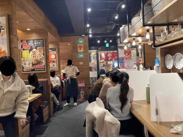 らーめん 亀王 阪急東通り店的實拍高清圖