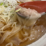 ワンタンメンの満月 三鷹店的实拍图