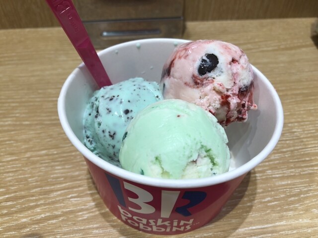サーティワンアイスクリーム 京王クラウン街笹塚店的實拍高清圖
