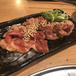 堺炭火ホルモン縁や的实拍图