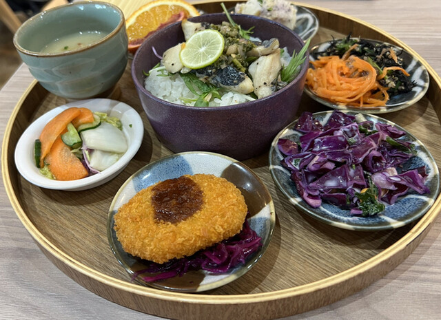 EVERYONEs CAFE的實拍高清圖