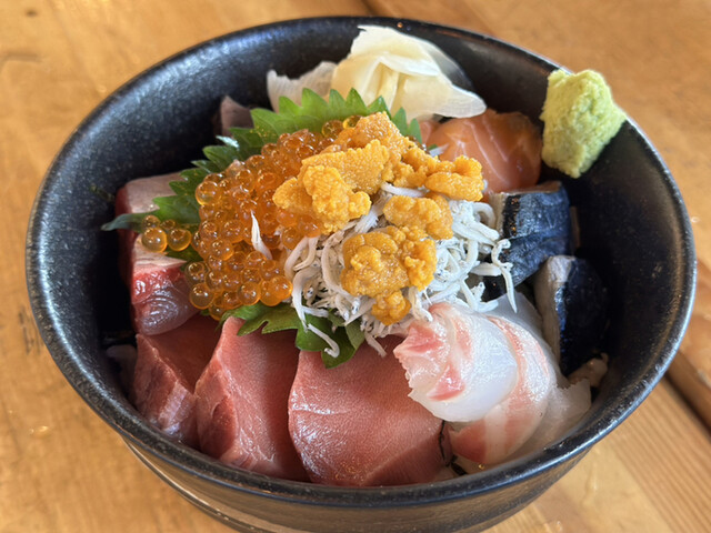 魚○本店的實拍高清圖