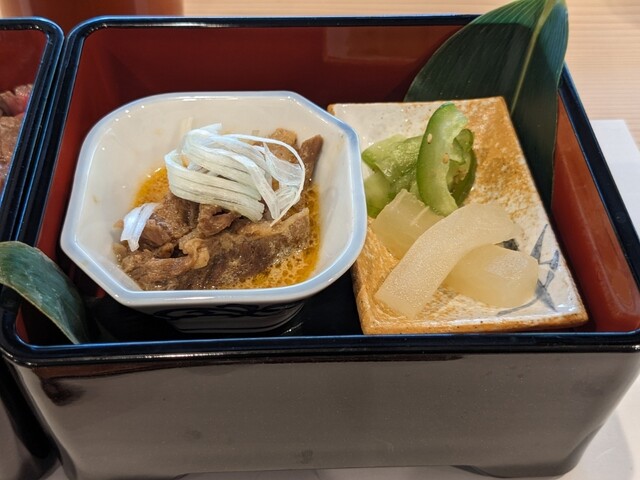 肉と庭 まつを的实拍高清图