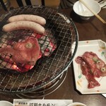 炭火焼江別ホルモン的实拍图