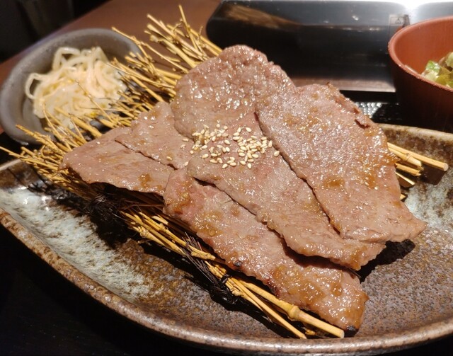 焼肉 BASE 架的实拍高清图