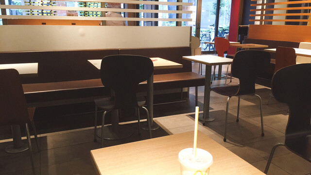 マクドナルド 明治通り新宿ステパ店的實拍高清圖